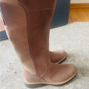 Teva Caribou Rowena Tall Leather Boots NWT